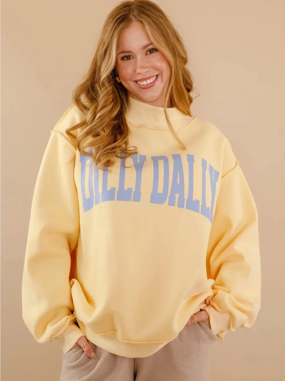 BUCKETLIST Mock Neck Dilly Dally Butter Yellow Pullover Sweatshirt Crewneck M/L
